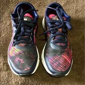 new balance 711 mens red